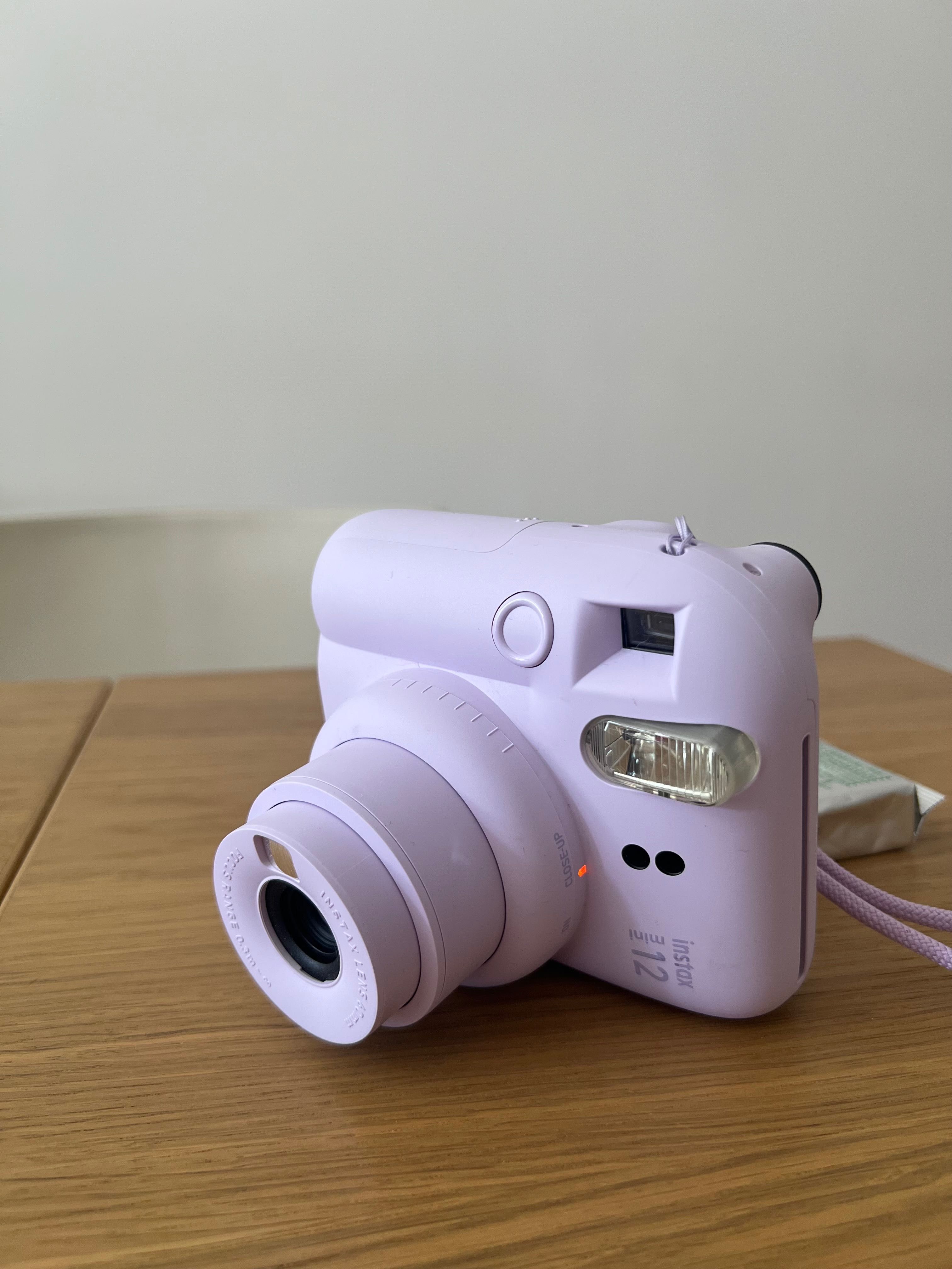 камера Instax 12 mini