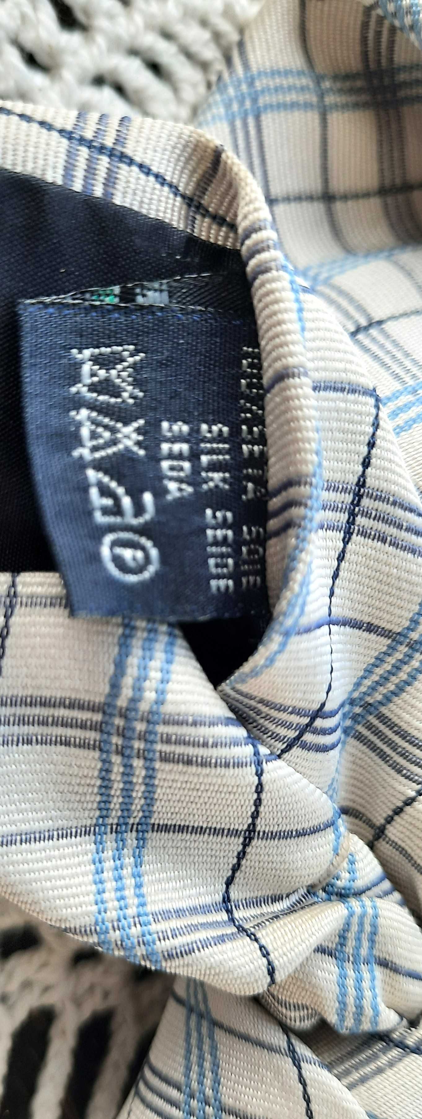 vand două cravate din mătase, una este marca Burberry.