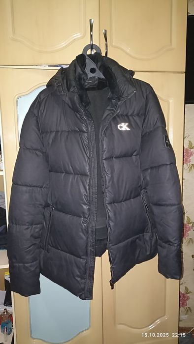 Пуховик.    Продам.