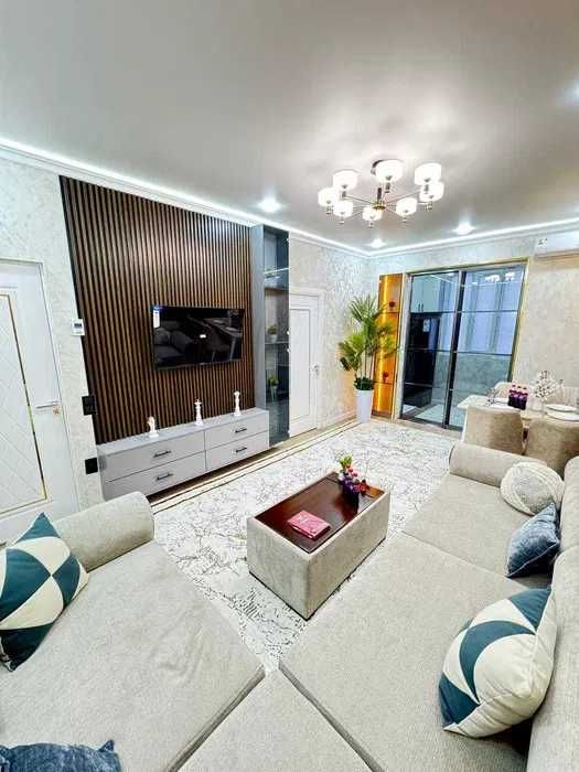 Сдаётся в аренду 2-ком на Ц-5 Ор-н Рынок Алайский