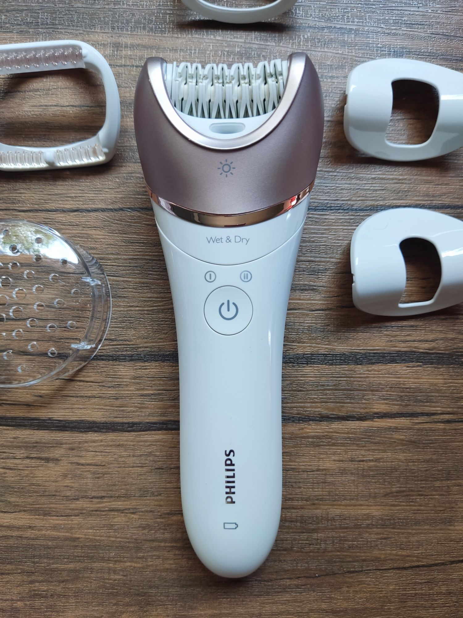Епилатор Philips Satinelle Prestige BRE650 пълен комплект