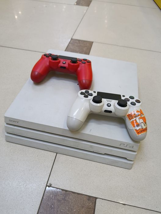 Sony PlayStation 4