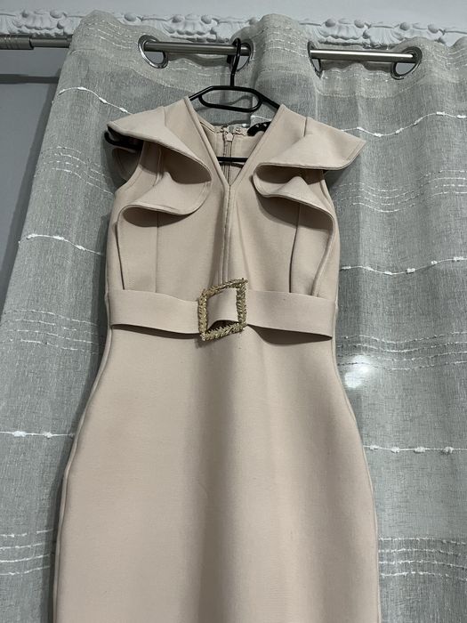 Rochie crem de seara