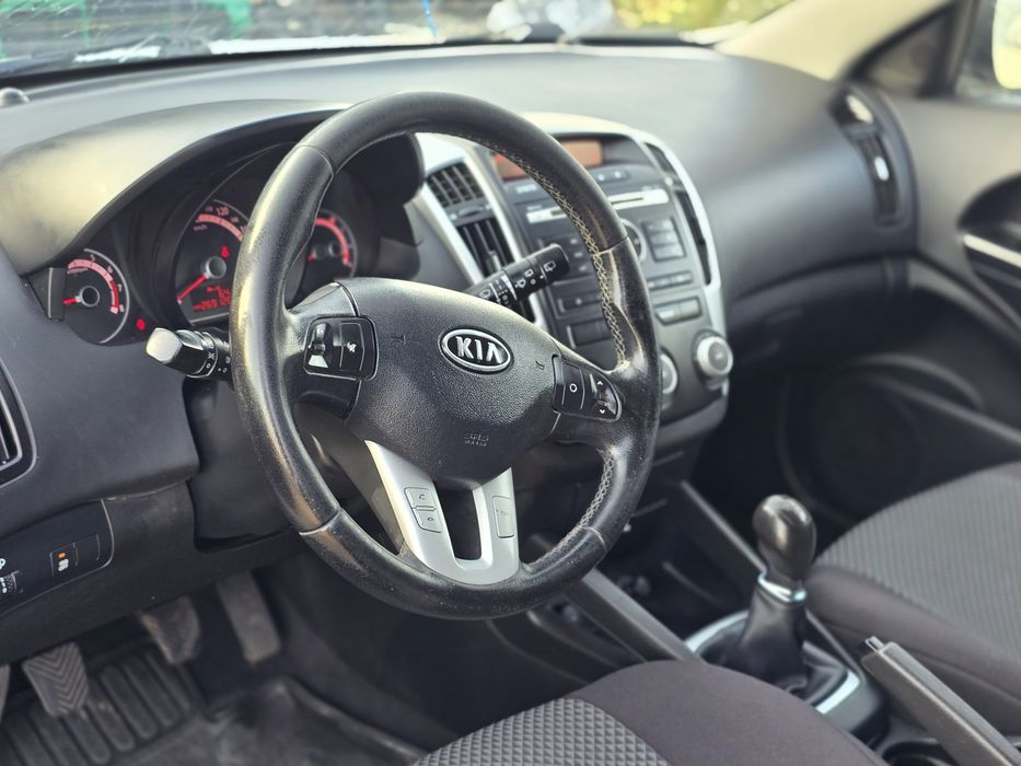 Kia Ceed 1.4mpi 2012 posibilitate RATE