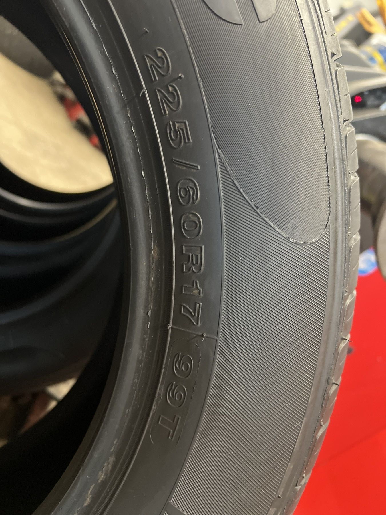 Летни гуми 225/60 R17 Herovik