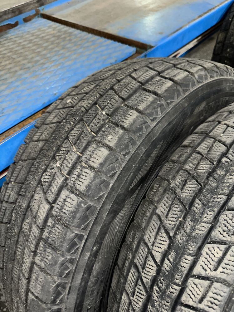 Срочно продам зимние шины dunlop