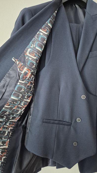 Costum bleumarin, mărimea 46, 3 piese