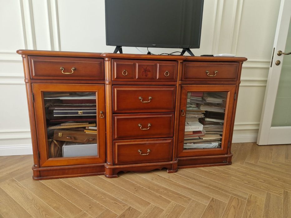 Продам камод дерево очень добротный камод