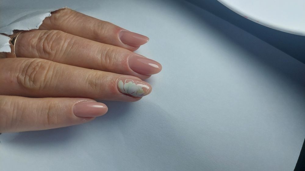 Unghii cu gel /construcție gel