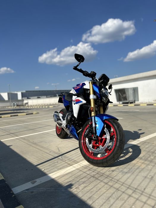 BMW F900R 2025 A2