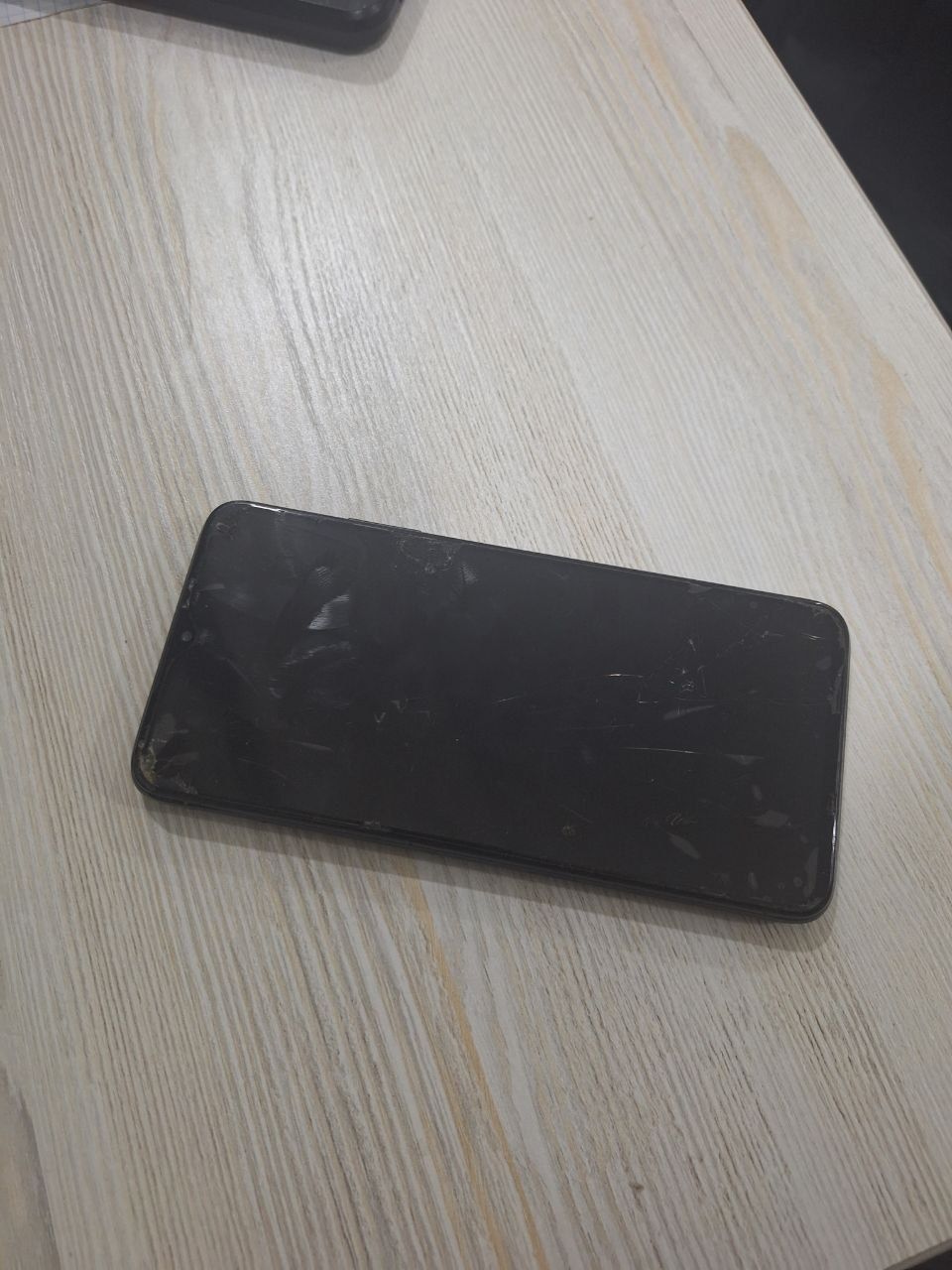 Redmi 9T sotiladi