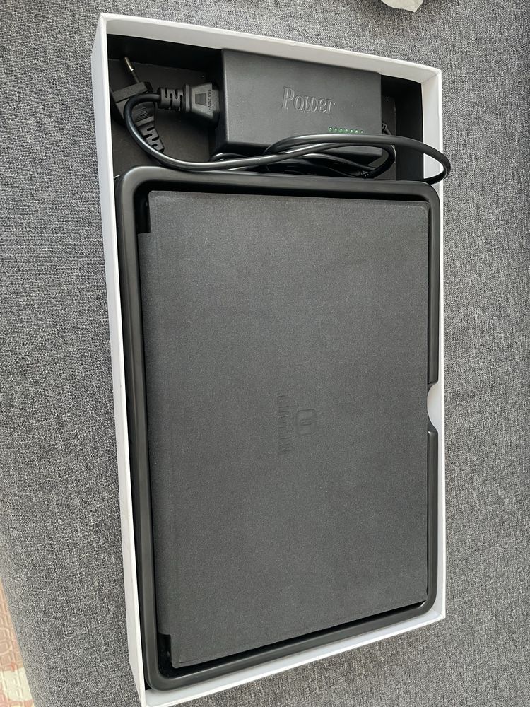 Tableta /laptop olivetti w811