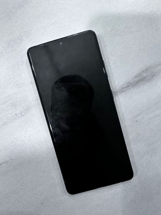 Продаю Samsung S21 Ultra