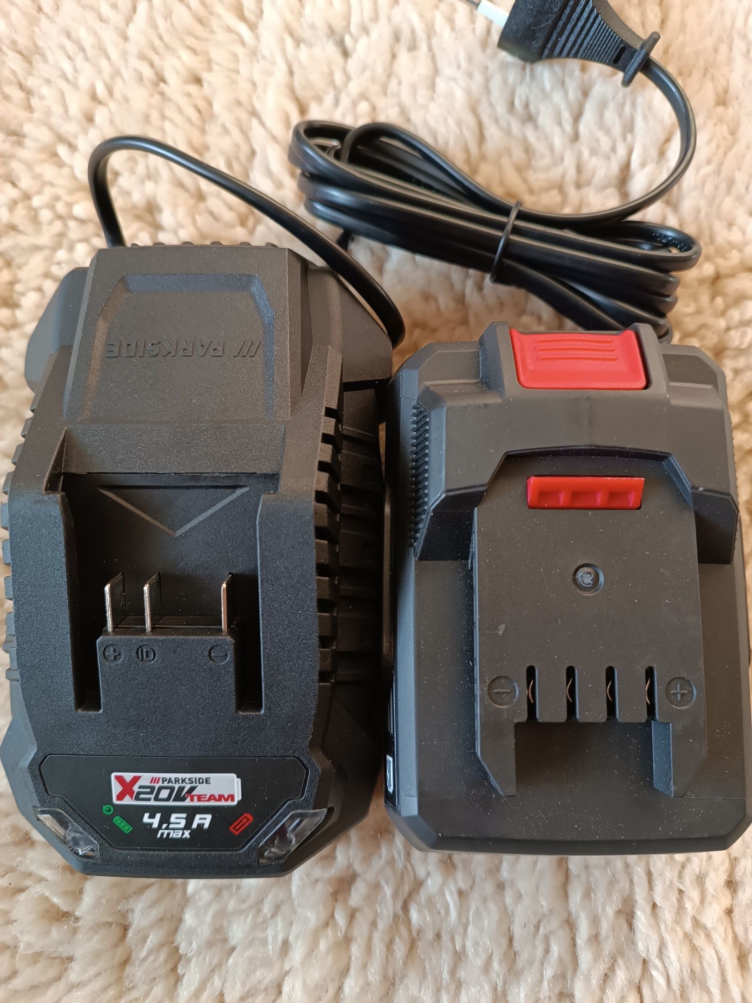 Акумулаторна батерия и зарядно Parkside/Парксайд 20 V- 2 и 4Ah