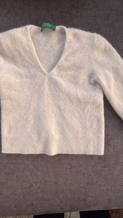 Вълнен пуловер Benetton 116 бял за момиче