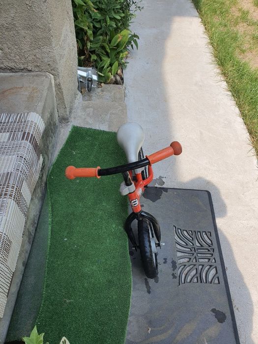 Vând bicicleta pentru copii
