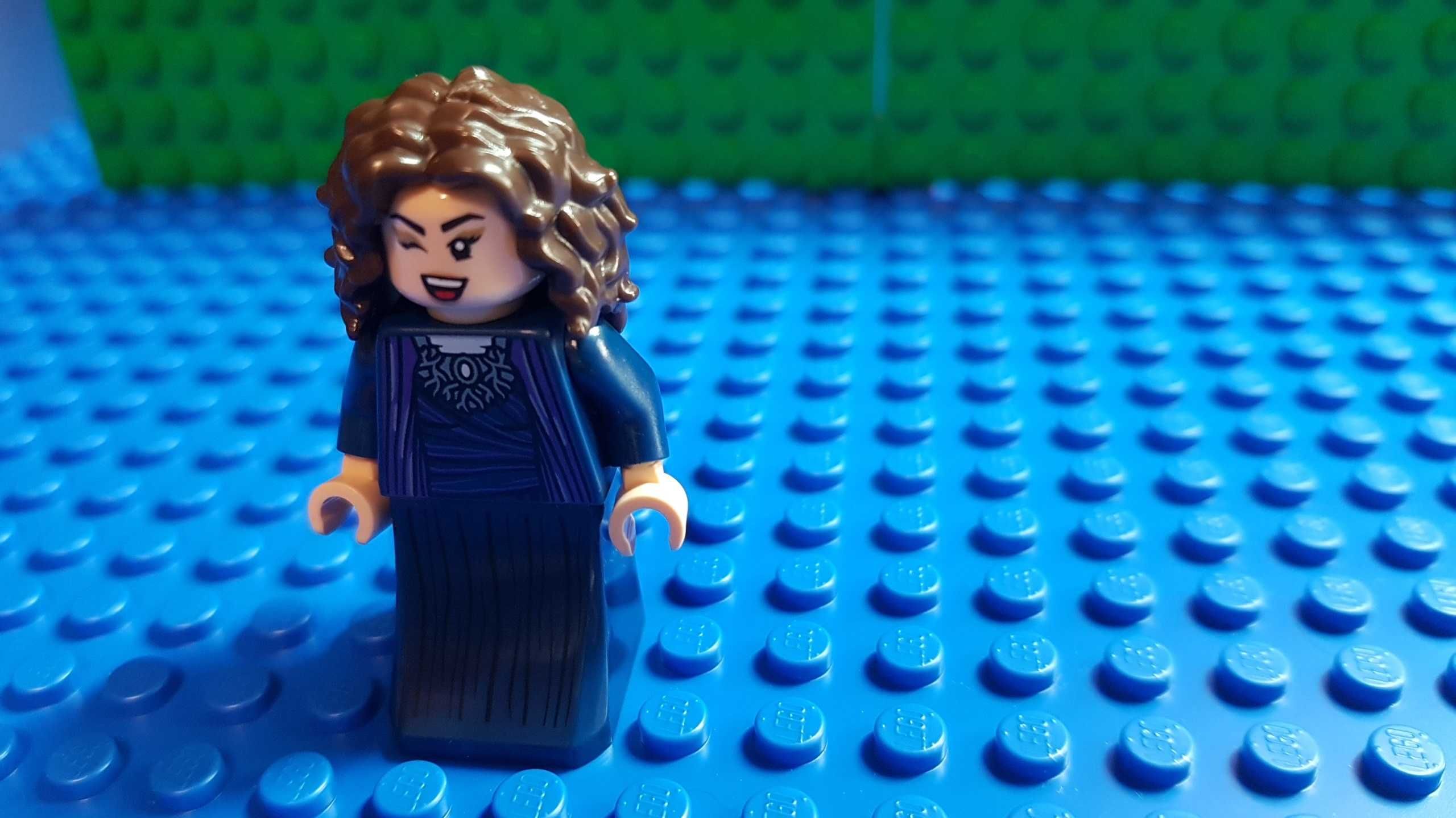LEGO - Figurina Marvel: Agatha Harkness (COLMAR13)
