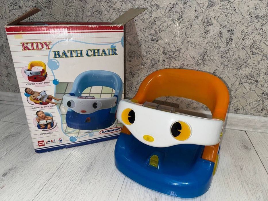 Продам стульчик для купания от 6 месяцев.