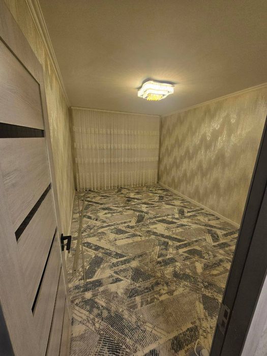 2 хоналик квартира 1-каватдан сотилади.Ор: Овир, Университет