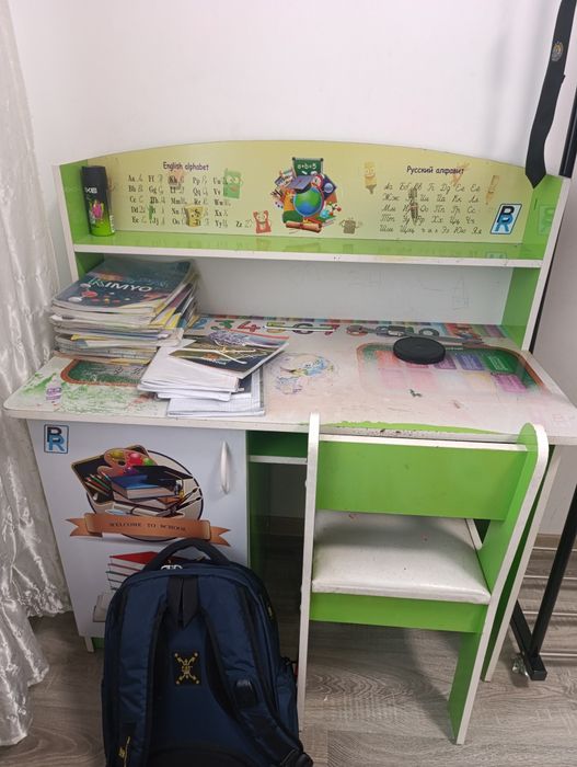 Болалар учун мошинали кровать ва парта