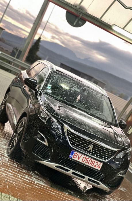 PEUGEOT 5008/2018/1600CM3/BENZINA