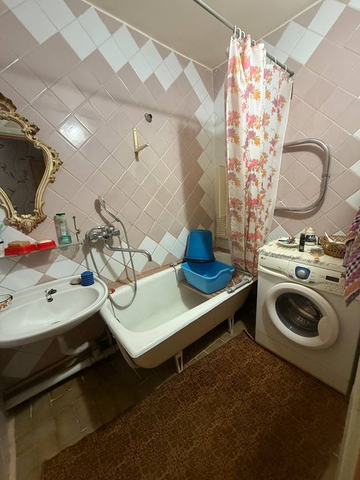 3/3/4 ттз 1 кирпич 2»6 балкон частично мебель, ипотеки нет , 72000