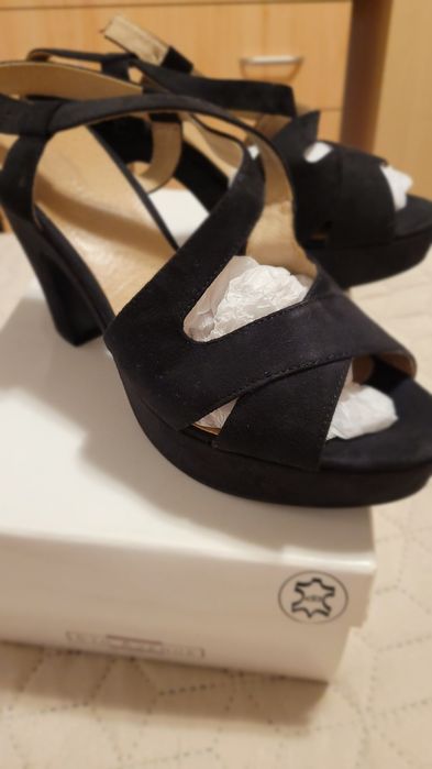 Sandale negre elegante din piele intoarsa