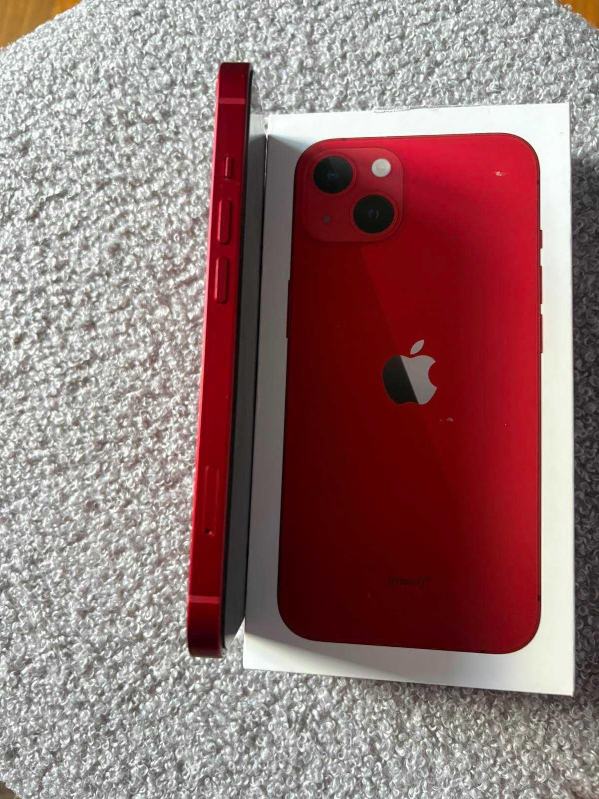 Iphone 13 червен