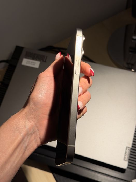 iPhone 15 Pro Max 256 GB Natural Titanium fara defecte