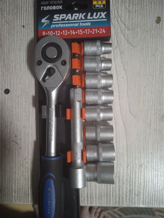 Продам набор головок