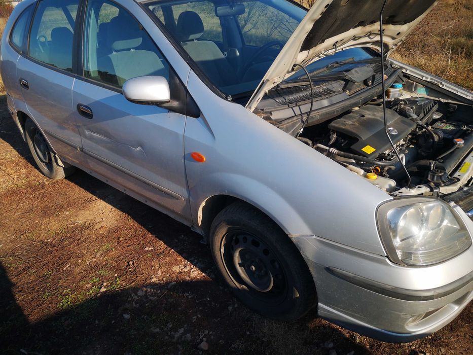 Продавам Nissan Almera Tino 2.2/136 к. с. на части.