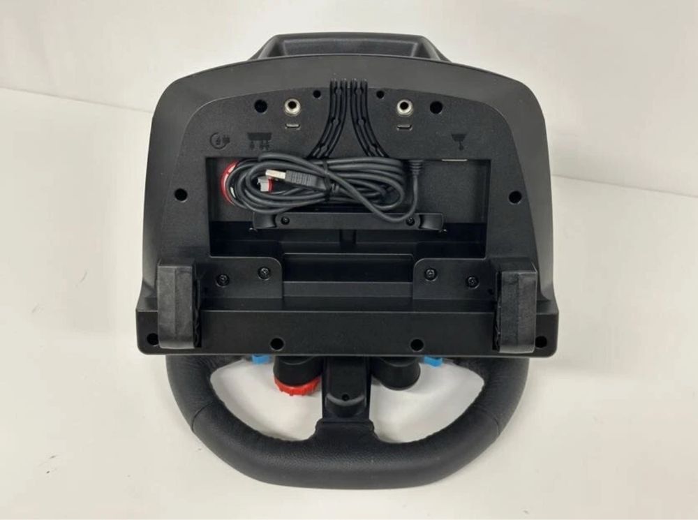 Logitech G29 Driving Force Racing Wheel