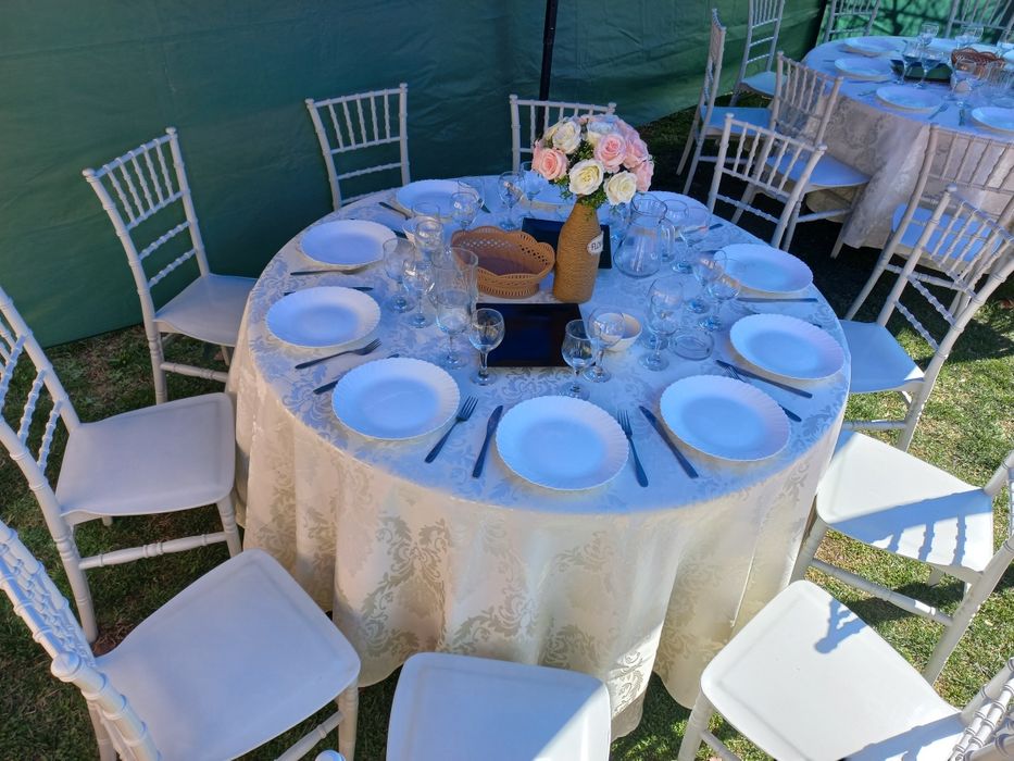 Inchiriez mese evenimente