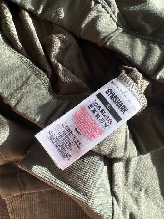 Нов дамски екип Gymshark