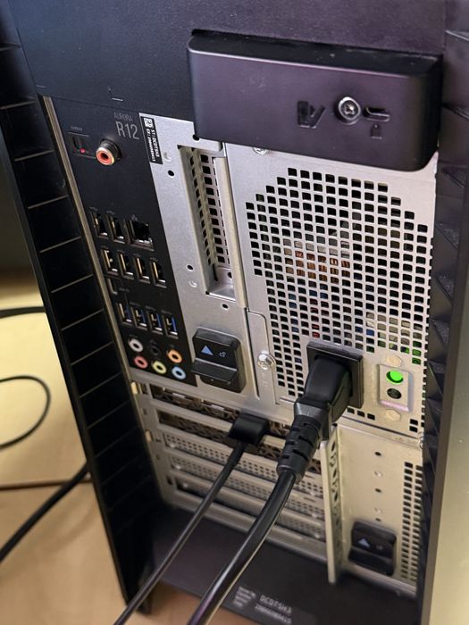 Unitate Dell Alienware Aurora R12 /procesor intel core i5 -11400F