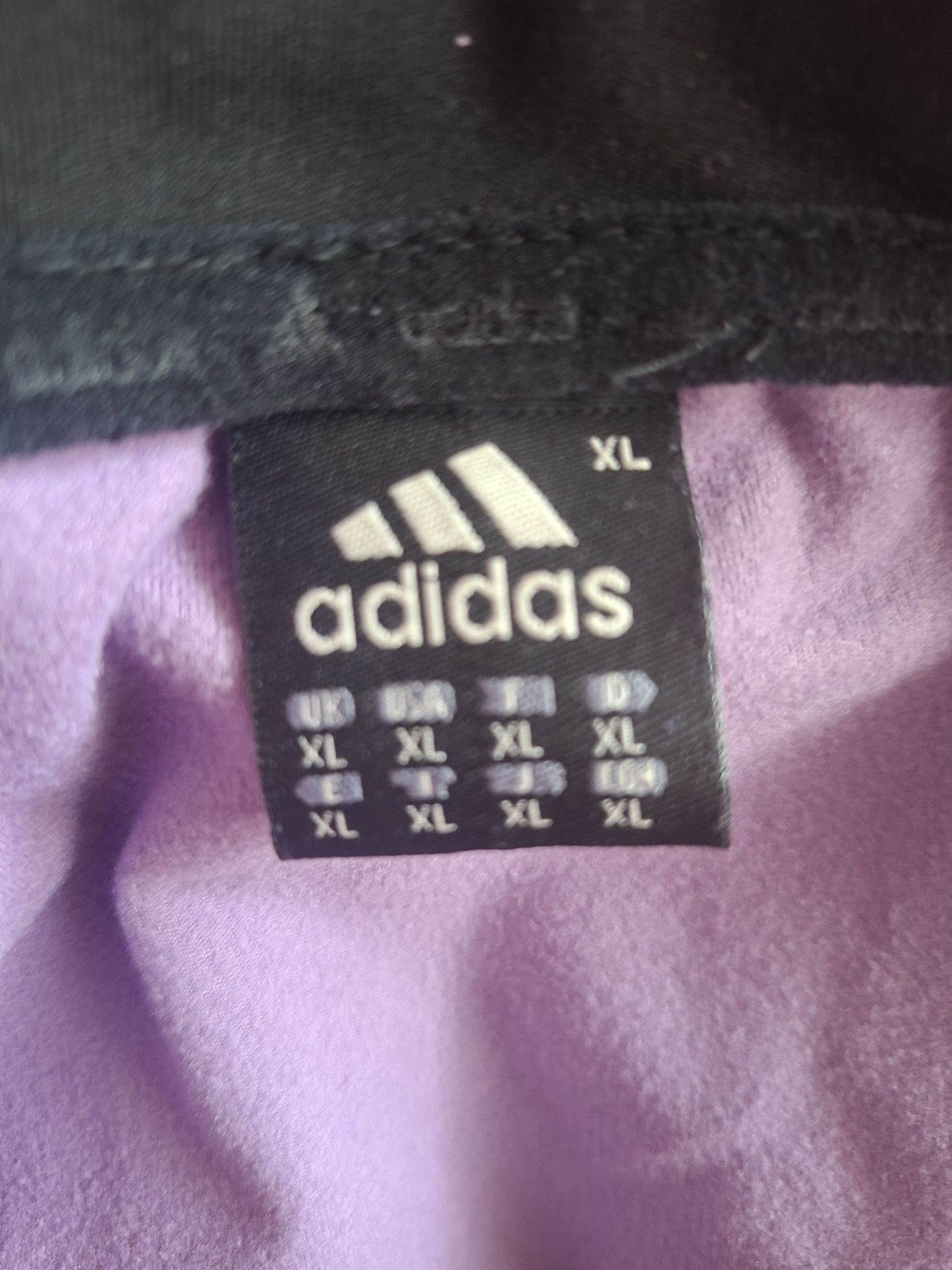 Vând Trening Damă Adidas Mărimea XL Turcia