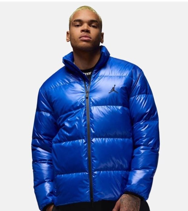 Nike яке чисто ново