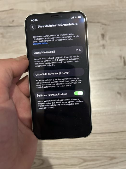 Iphone 12 si SE (a doua generatie)