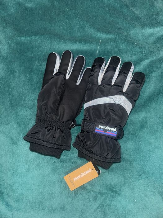 Mănuși Patagonia de Ski, Noi cu eticheta