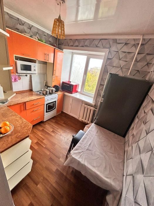 Продам 2 комн квартиру 12900