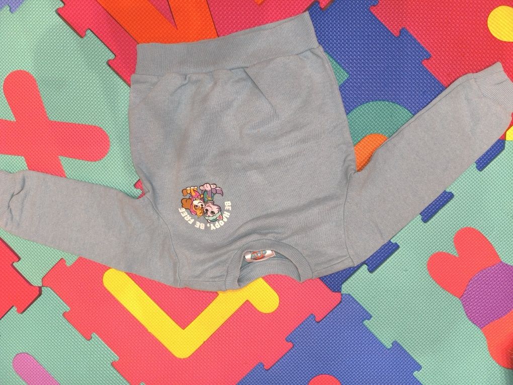 Лот дрешки Zara яке,комплект,рокля и блуза 104см