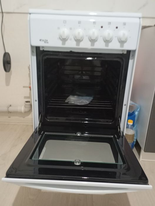 Электро плита. В отличном состоянии. 50.000 срочно, цена окончательная