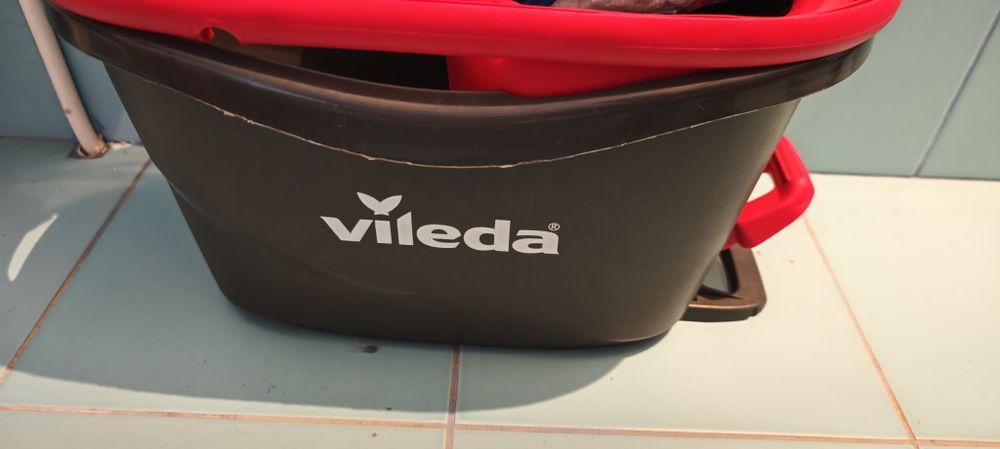 Vileda Set Mop Rotativ+Galeata Turbo Smart cu 2 capete noi