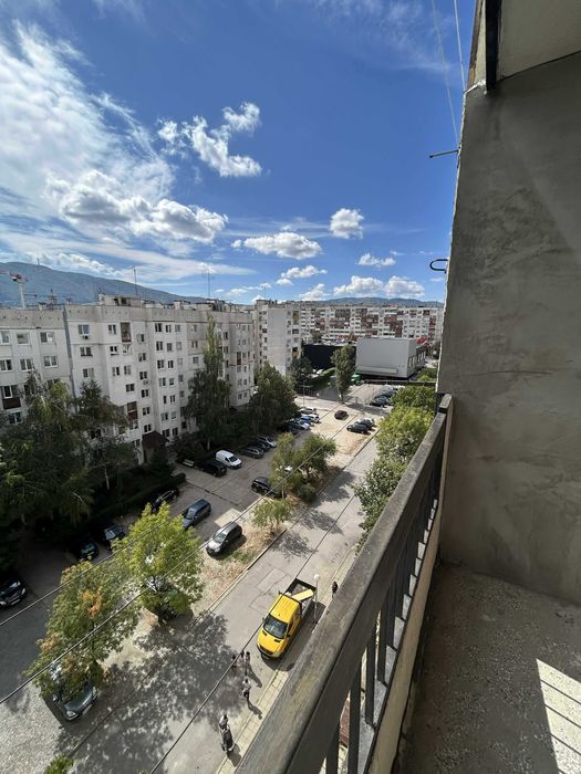 Директна продажба от собственик тристаен апартамент в Овча Купел 1