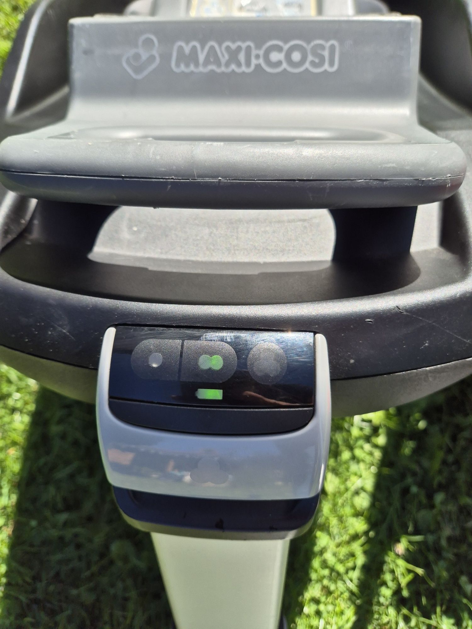 Столче за кола MAXI COSI Pebble plus  с база