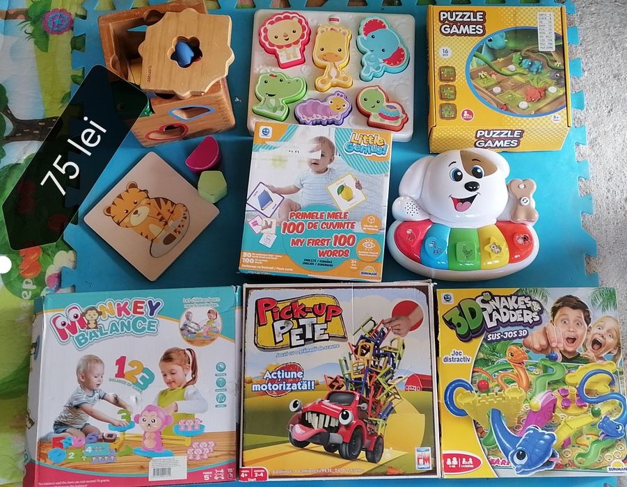 Scaun bebe / lot jucării diverse