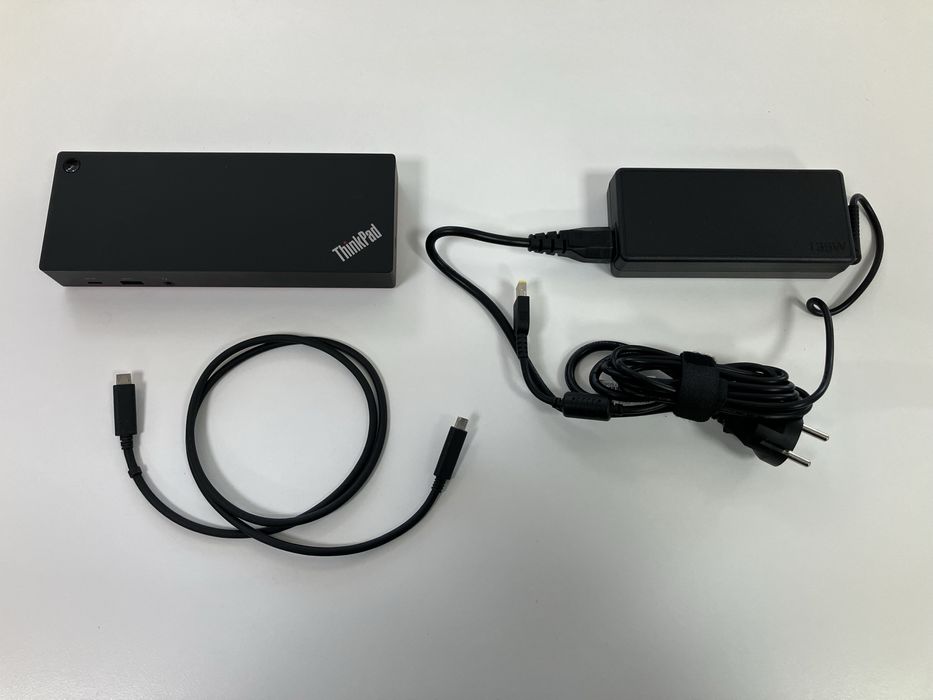 Продавам Lenovo ThinkPad Hybrid USB-C DOCK + Lenovo 135W адаптер + USB