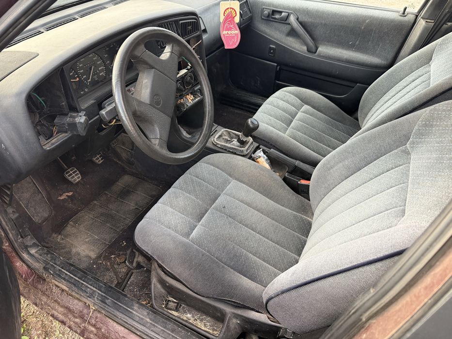 Volkswagen Passat B3 1.8 бензин на части