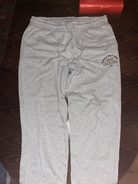 Суичър и анцузи!!