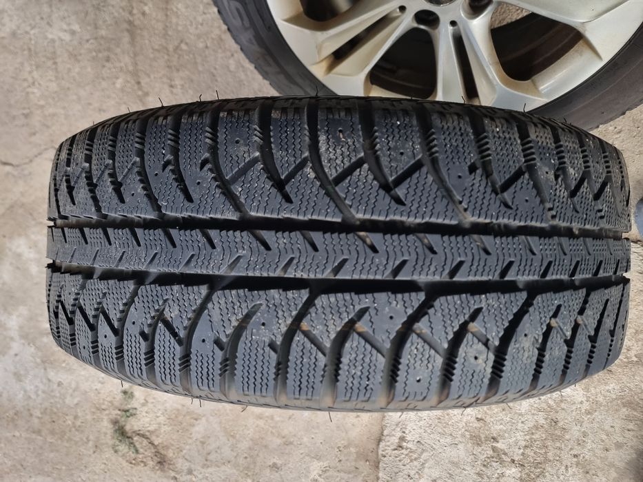 Jante r17 cu anvelope 225 55 r17 de iarna X1 F48/ X3G01 /  X2 f39